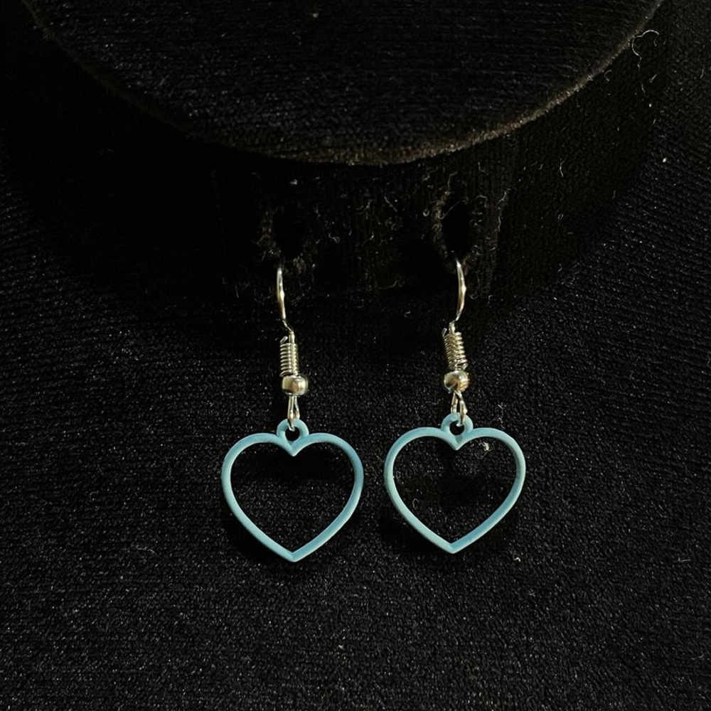 Set of 3 pairs of earrings (Blue, Green, and Pink)